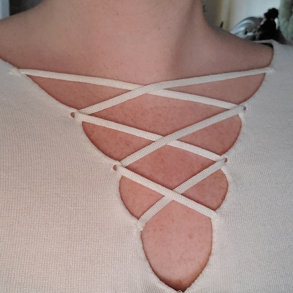 Cream sweater - Picture 2 of 4